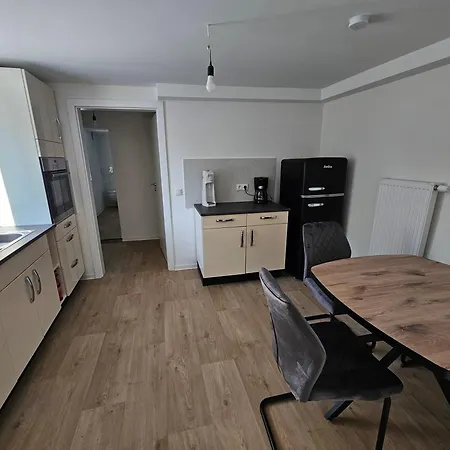 Appartement Unterkunft Apartment *