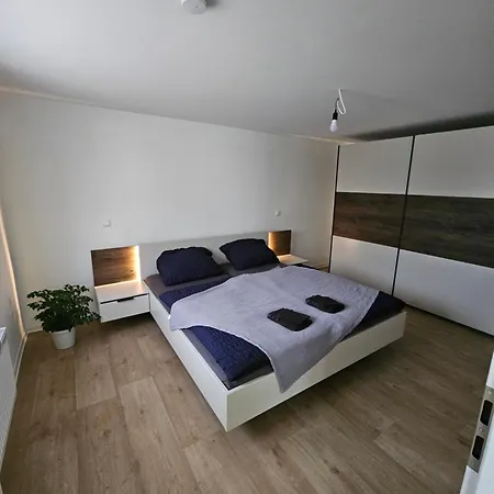 Appartement Unterkunft Apartment *